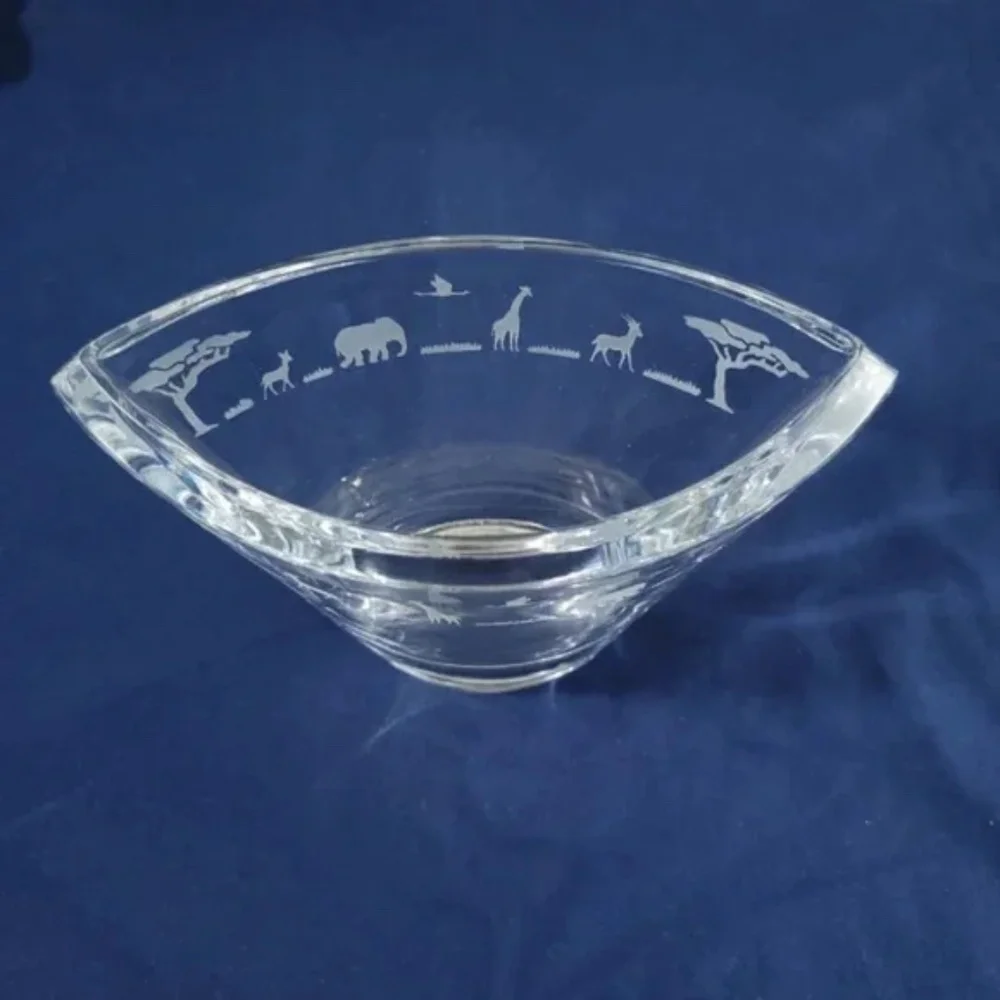 Mikasa Safari Etched Pocket Vase - Picture 4 of 9